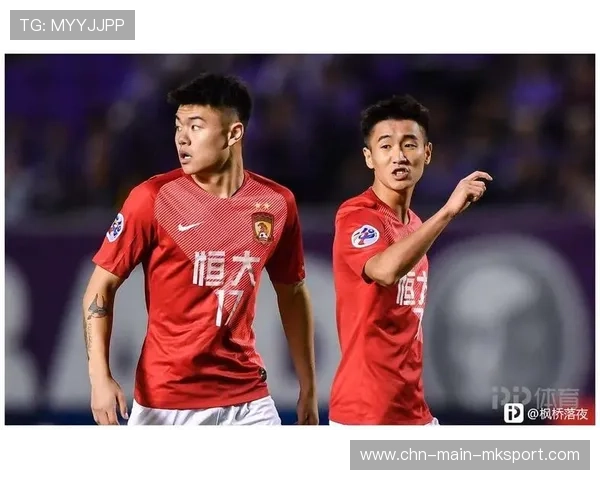 未来对决:那些潜力无限的年轻锋线!,未来对比 未来对决:那些潜力无限的年轻锋线!,未来对比