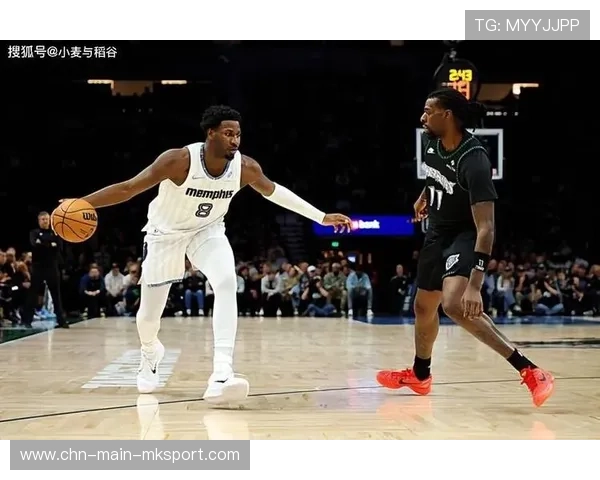 NBA锋线背身单挑训练强化：全面提升球员内线对抗与得分能力