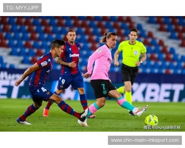 巴萨加维中路快速抽射动作干脆