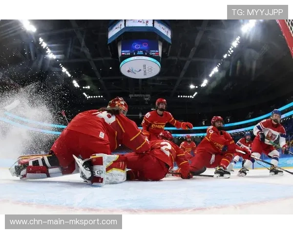 比赛走势持续胶着，场面多次反复