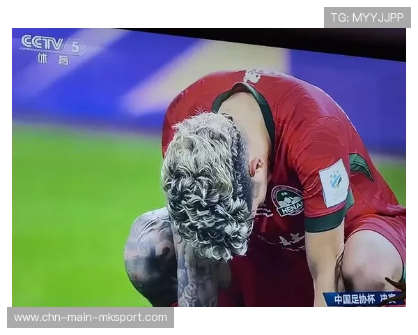 球员庆祝动作被判挑衅，对手怒喷裁判